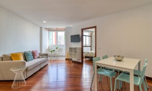 Living area - Bright Townhouse - Views - 5 min Walk to the Beach (Las Palmas de Gran Canaria)