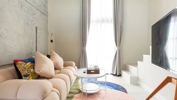 Deluxe Villa, 1 Bedroom, Hill View | Living area