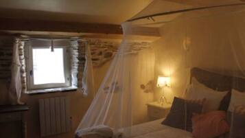 2 chambres, draps fournis