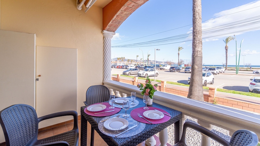 Beachfront Apartment With Sea Views