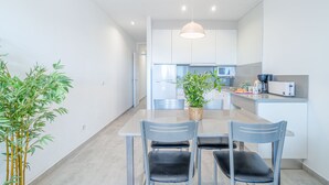 Apartment | Dining - Beachfront Apartment With Sea Views (Castello d'Empuries)