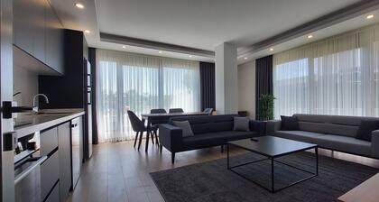 New Flat&Large Living Space(1) Close to Lara Beach