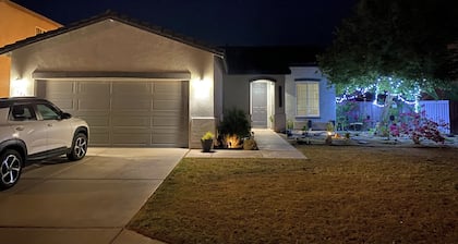 4-bedroom house in an amazing neighborhood with AC, WiFi. Relax and unwind.