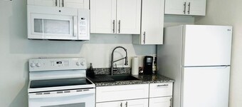 2528 Renovated Studio Near The Beach