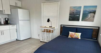 2528 Renovated Studio Near The Beach