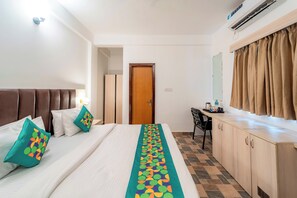 Standard Double Room | Seterika/papan seterika