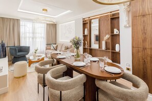 Apartment, City View | Living area