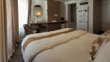 4 chambres, fer et planche Ă repasser, Wi-Fi, draps fournis