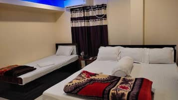 Desk, laptop workspace, free WiFi