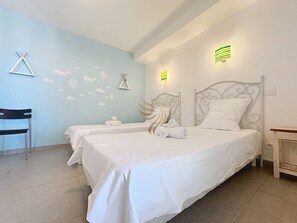 2 chambres, fer et planche à repasser, Wi-Fi, literie fournie