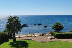 Property grounds - 5-room studio - sea view- terrace - parking (Saint-Raphaël)