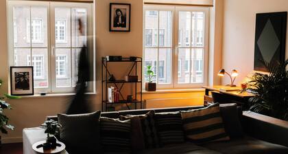 A Place - Leeuwenstraat 20