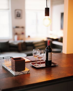 Leilighet – deluxe, 2 soverom, byutsikt | Eget kjøkken | Espressomaskin, kaffetrakter/tekoker og vannkoker