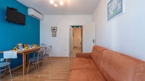 Living area - Cozy Getaway Lucija 1 by Villas Guide (Crikvenica)