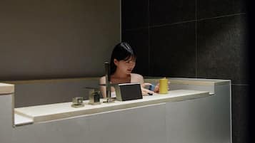 Bañera de hidromasaje privada