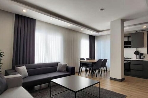 New Flat&Large Living Space(6) Close to Lara Beach