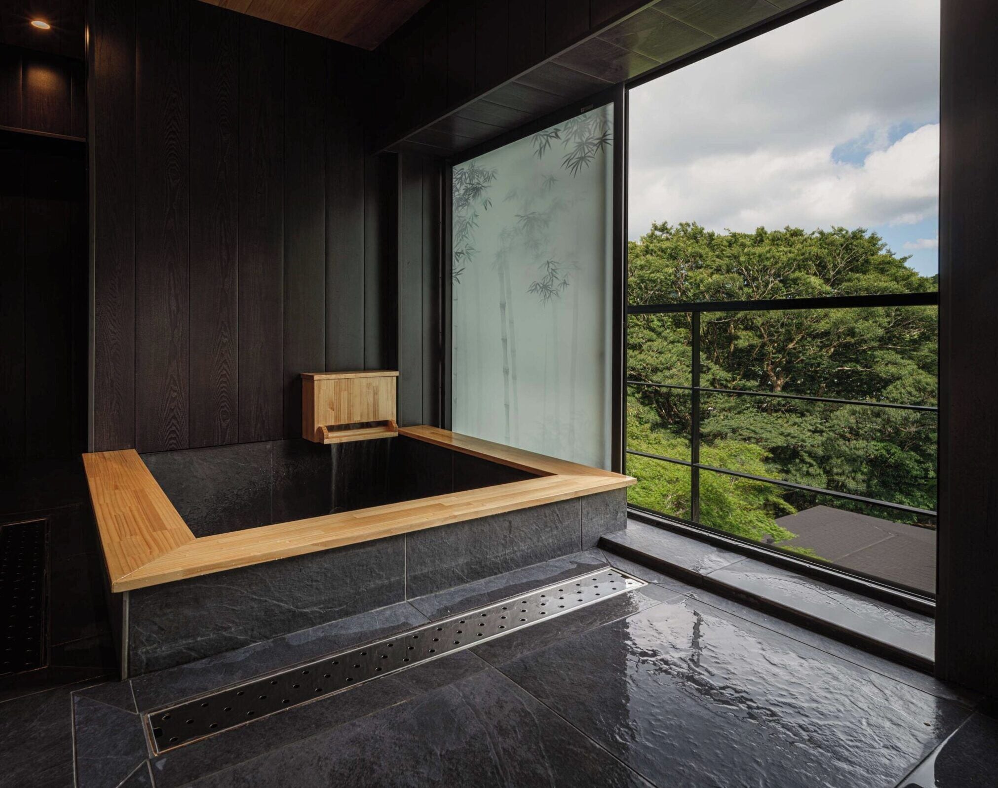 Deluxe Twin Room | Balcony view