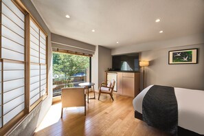 Comfort tweepersoonskamer | Luxe beddengoed, donzen dekbedden, individueel gedecoreerd, gratis wifi