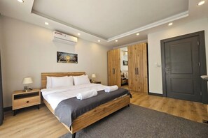 2 chambres, fer et planche Ă repasser, Wi-Fi gratuit, draps fournis