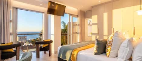 7 bedrooms, desk, iron/ironing board, WiFi