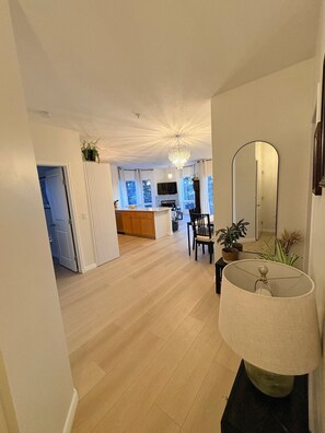 Interior - Bright and Stylish Furnished Condo-LightGlass YYC, WiFi & Free Parking (Calgary)