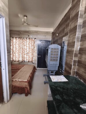 Habitación estándar | Escritorio