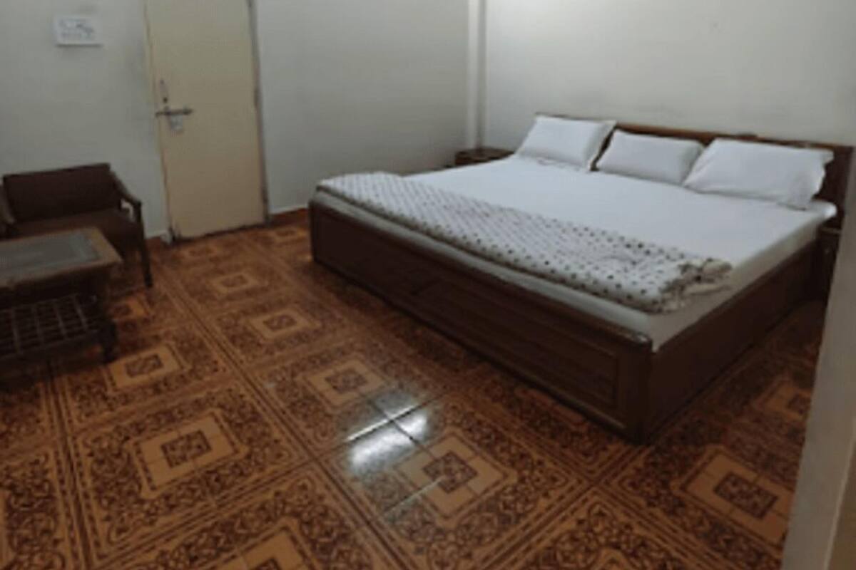 Deluxe Room | Meja 