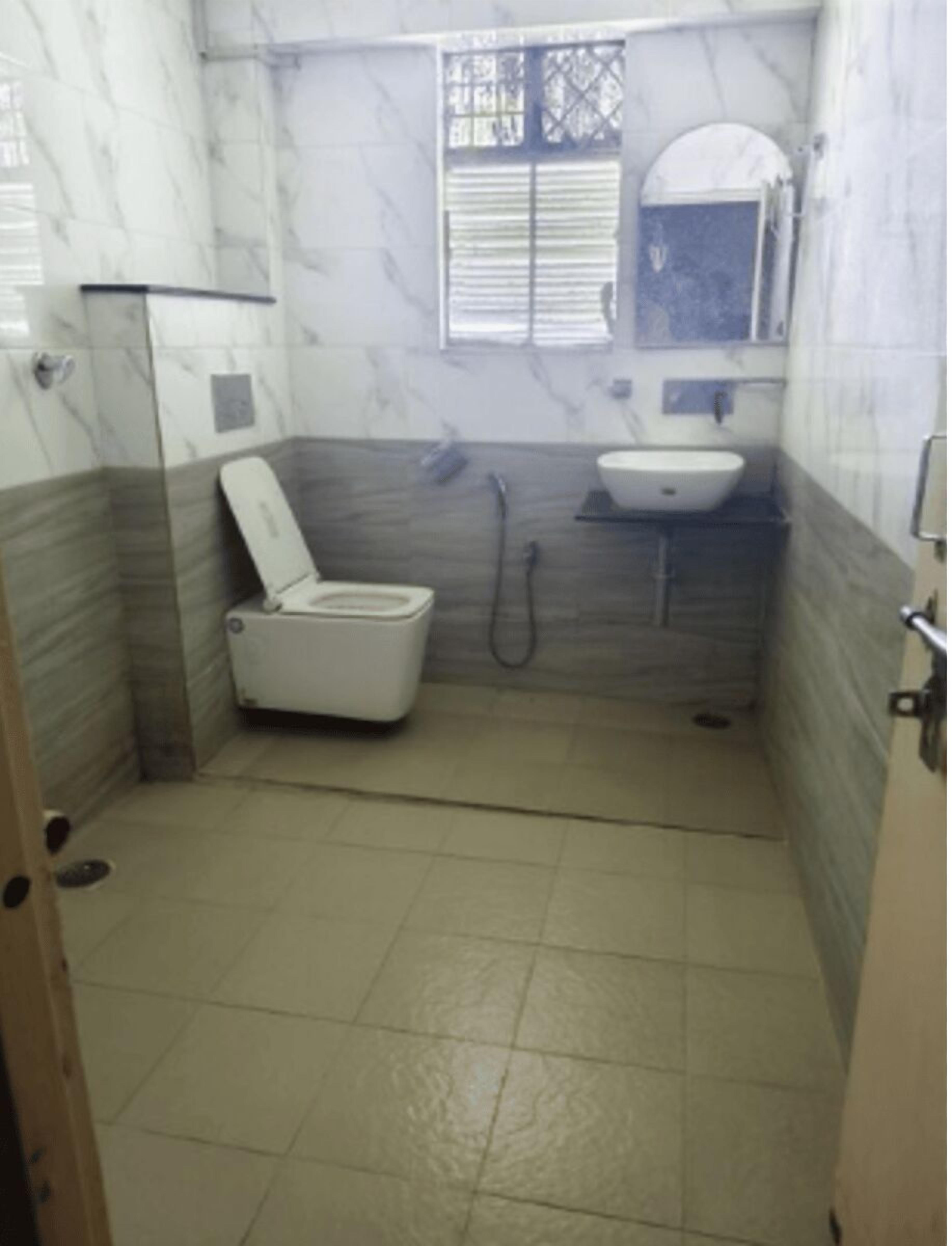 Standard Room | Bathroom | Shower, soap, shampoo, toilet paper