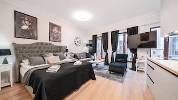 Apartament (107) | Living area | Flat-screen TV