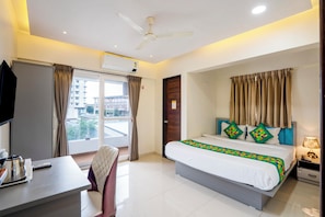 Standard Double Room, City View | Iron/ironing board