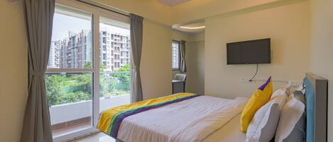 Standard Double Room, City View | Iron/ironing board