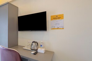 Standard Double Room, City View | Iron/ironing board