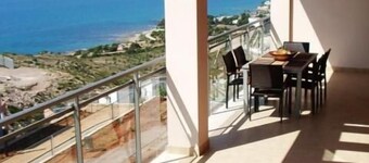 Luxurious duplex penthouse facing the sea