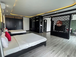 Royal Quadruple Room