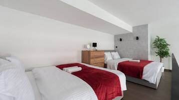 Comfort Apartment, City View | Blackout drapes, soundproofing, iron/ironing board, cribs/infant beds