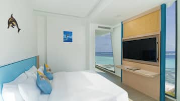 Sunrise Ocean Prime | In-room safe, desk, laptop workspace, iron/ironing board
