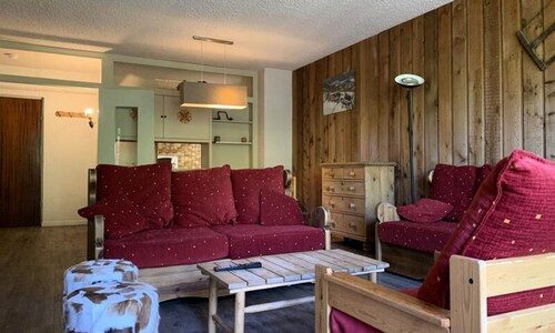 2 Rooms for 6 People