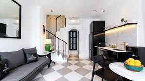 Romantisk villa, 1 kingsize-seng, ikke-røyk | Eget kjøkken