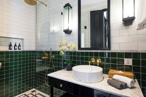 Romantische Villa, 1 King-Bett, Nichtraucher | Badezimmer
