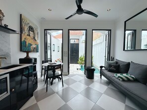 Smart TV de 30 pulgadas con canales por cable