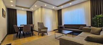 New Flat&Large Living Space(2-6) Near Lara Beach