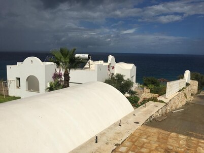 Sea View Villa in Ras Jbal