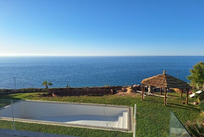 Sea View Villa in Ras Jbal