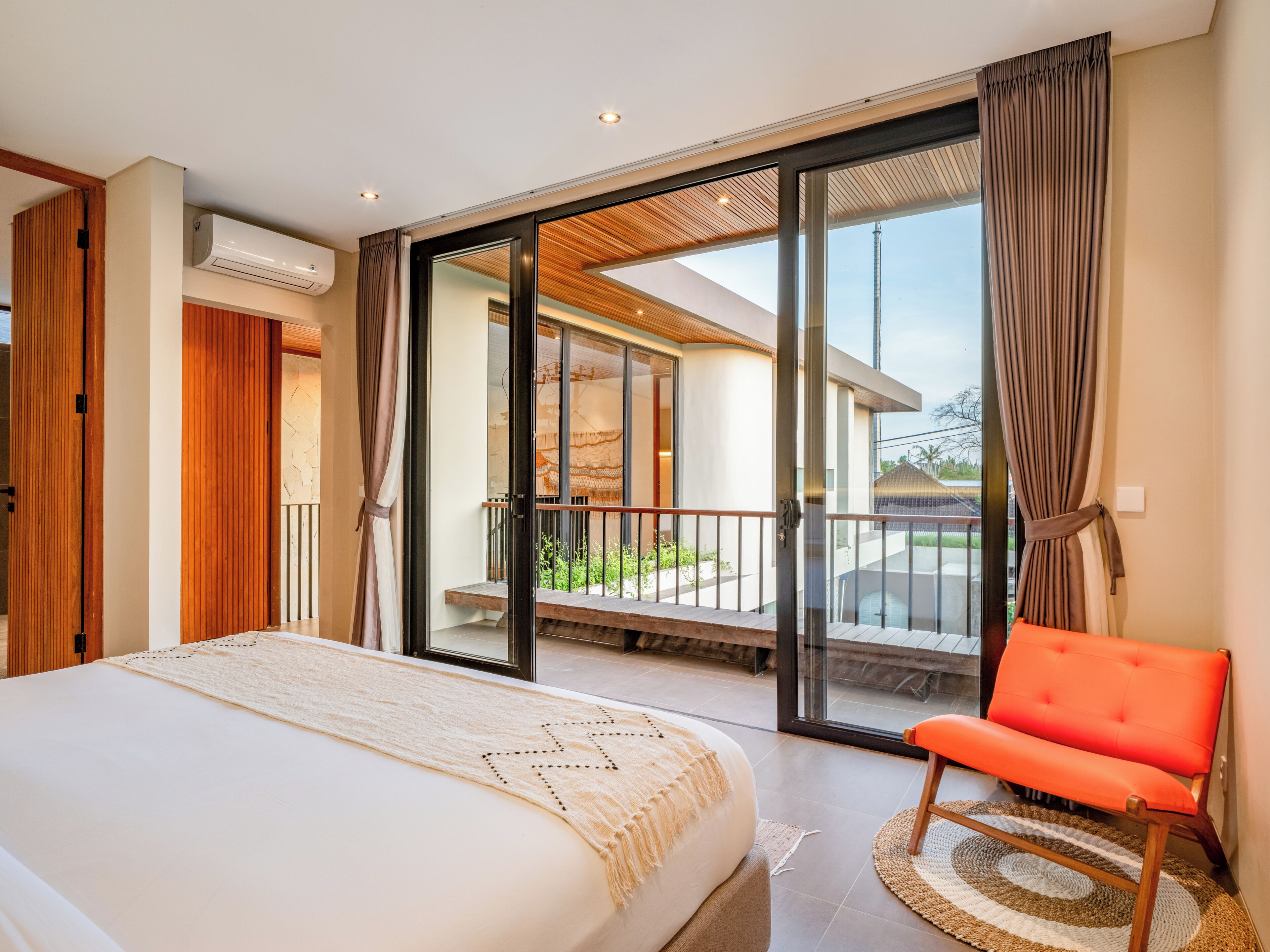 Luxury Villa, 3 Bedrooms | In-room safe, desk, laptop workspace, iron/ironing board