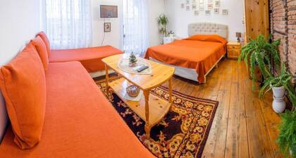 Charming Guest Room in Historic Veliko Tarnovo
