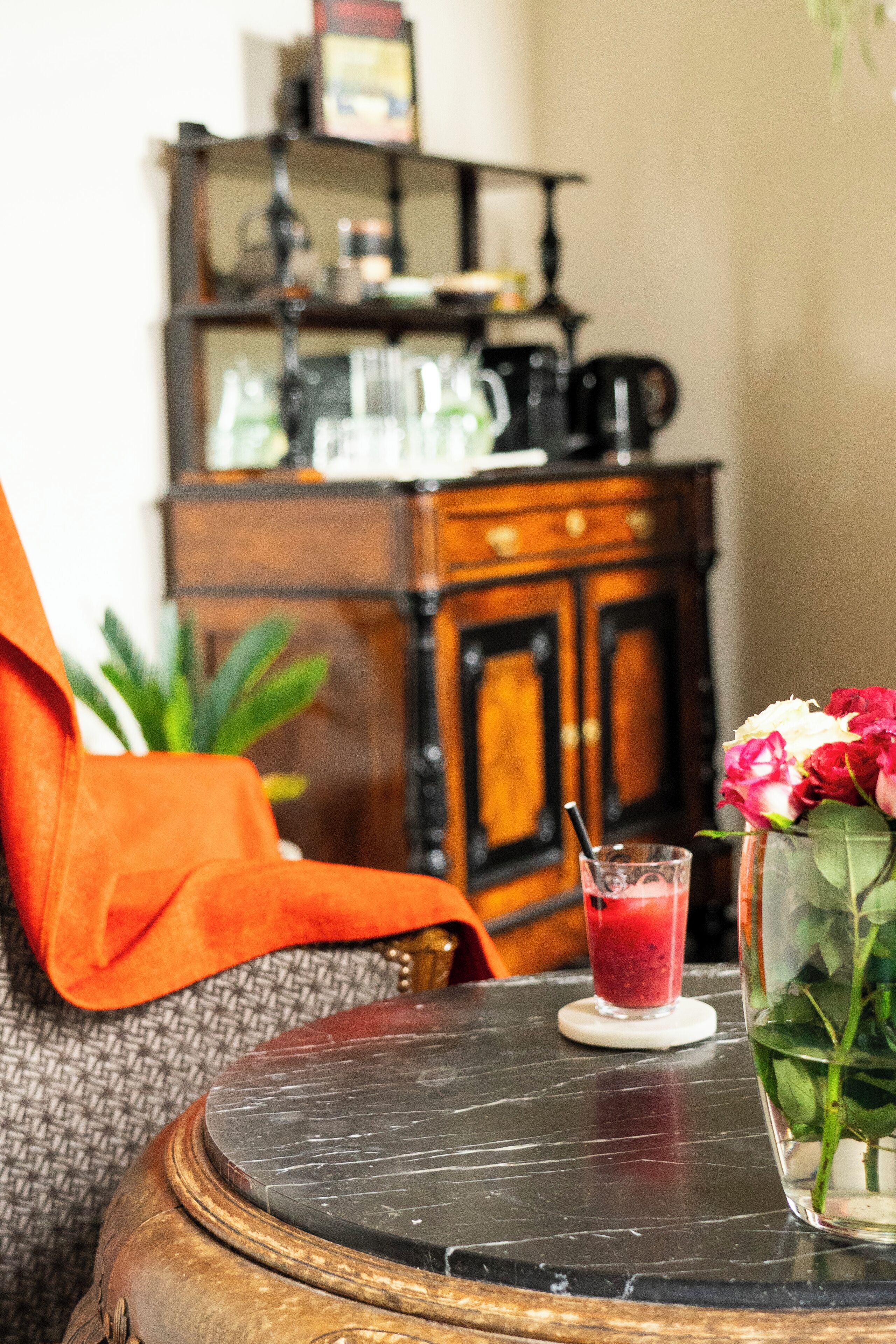 Een bubbelbad, een stoombad, massagebehandelingen