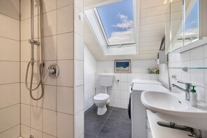 Douche, serviettes fournies