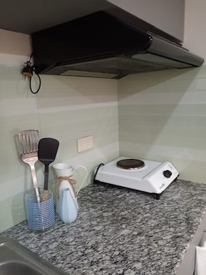 Microwave, stovetop, dishwasher