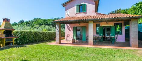 تناول الطعام بالخارج