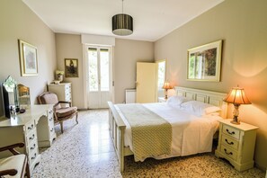 3 chambres, fer et planche Ă repasser, Wi-Fi gratuit, draps fournis